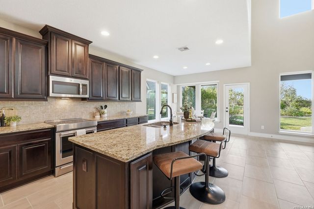 3065 Coral Sky, Seguin, TX 78155