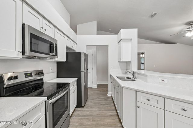 7917 WINTERWOOD Circle N, Jacksonville, FL 32210
