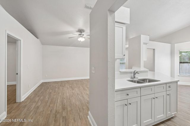 7917 WINTERWOOD Circle N, Jacksonville, FL 32210
