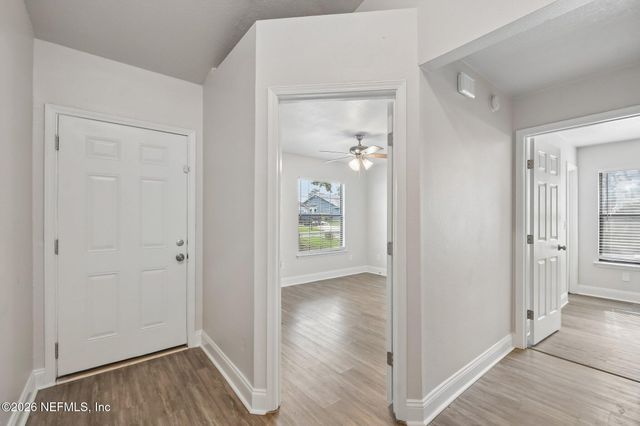 7917 WINTERWOOD Circle N, Jacksonville, FL 32210