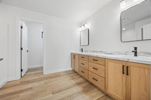 8916 Meadowlark Parkway, Horace, ND 58047