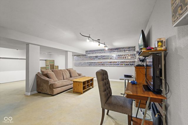 3362 Shore Drive, Greenwood, IN 46143