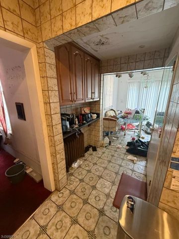 14 Grace St, Irvington Twp., NJ 07111