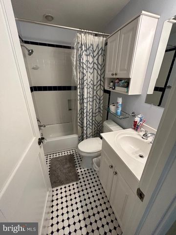 4229 BRANDYWINE ST NW, Washington, DC 20016