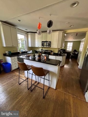 4229 BRANDYWINE ST NW, Washington, DC 20016