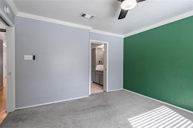 514 Hickory Street, Huntsville, TX 77320
