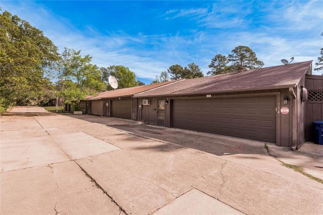 514 Hickory Street, Huntsville, TX 77320