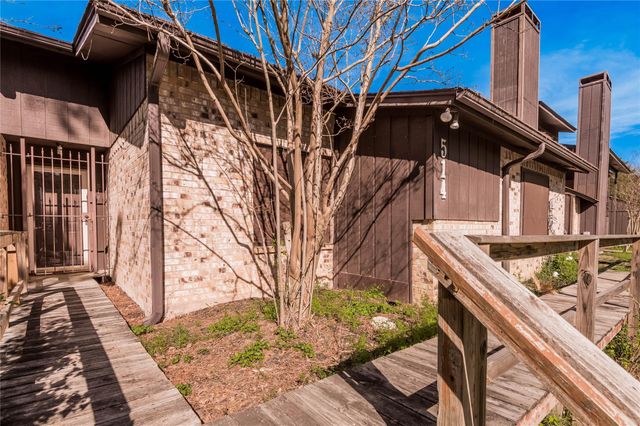 514 Hickory Street, Huntsville, TX 77320