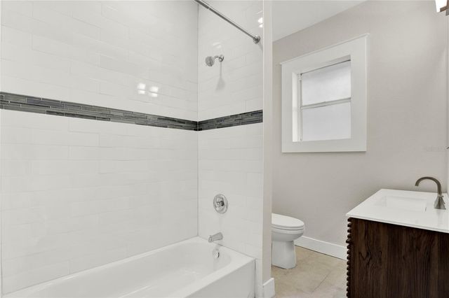 112 E EMILY STREET, Tampa, FL 33603