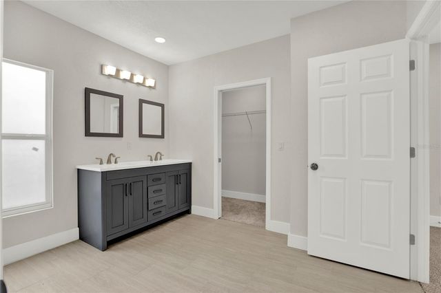 112 E EMILY STREET, Tampa, FL 33603