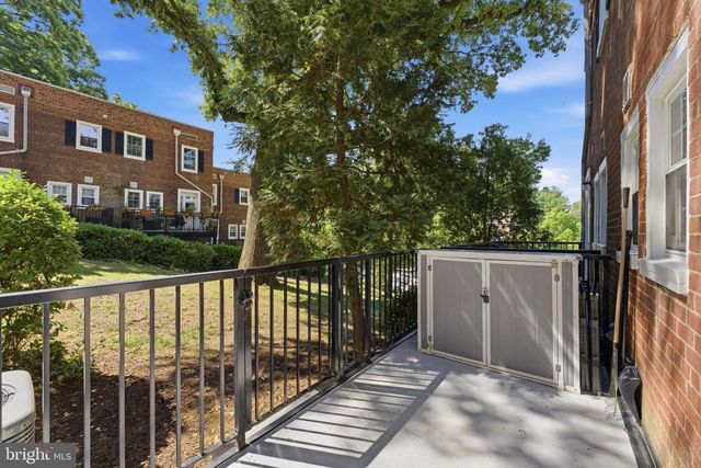 4892 28TH ST S, Arlington, VA 22206