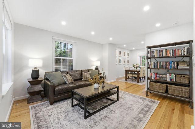 4892 28TH ST S, Arlington, VA 22206