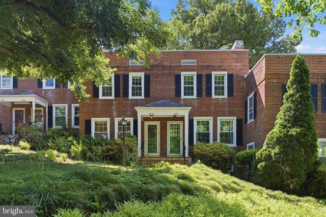 4892 28TH ST S, Arlington, VA 22206
