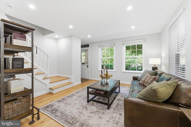 4892 28TH ST S, Arlington, VA 22206