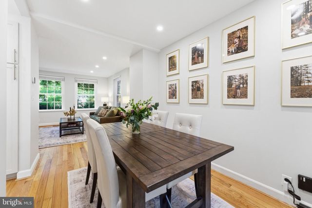 4892 28TH ST S, Arlington, VA 22206