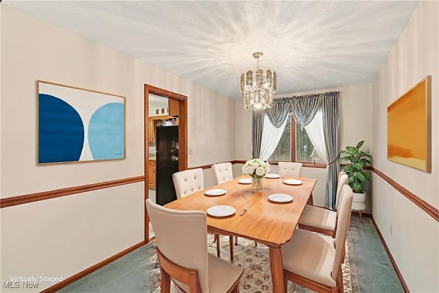 7130 Lakeview Drive, Parma, OH 44129