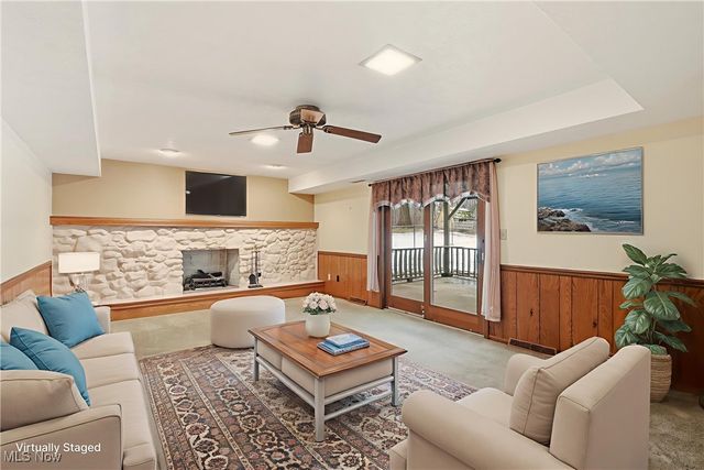 7130 Lakeview Drive, Parma, OH 44129