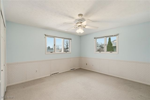 7130 Lakeview Drive, Parma, OH 44129