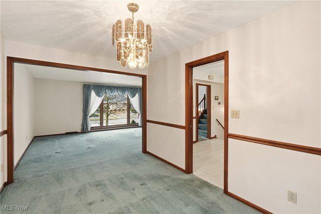 7130 Lakeview Drive, Parma, OH 44129