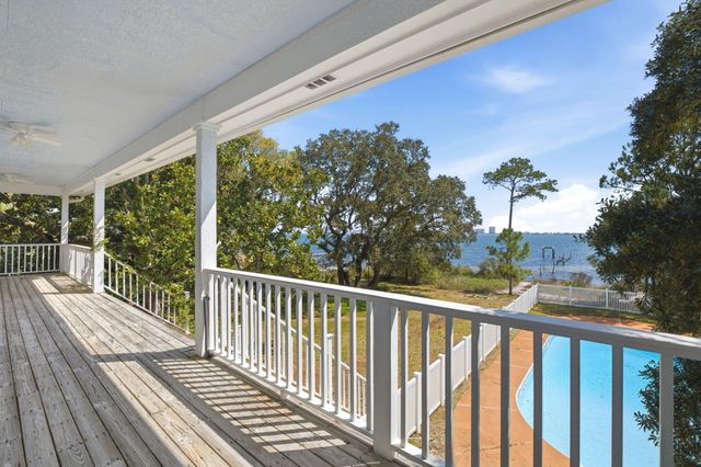 8127 Pompano Street, Navarre, FL 32566