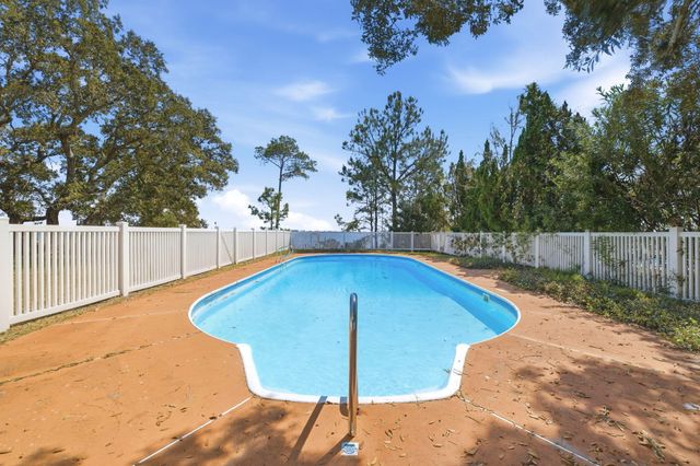 8127 Pompano Street, Navarre, FL 32566