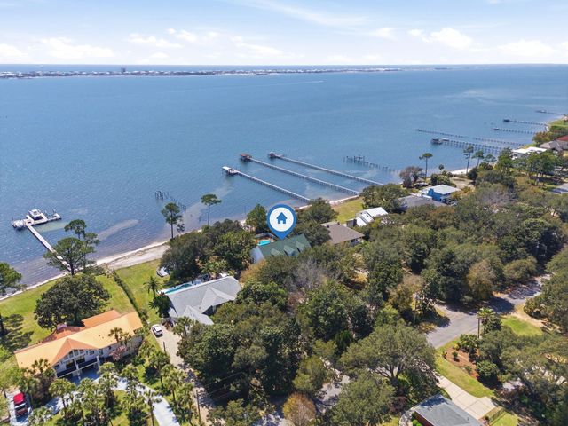 8127 Pompano Street, Navarre, FL 32566