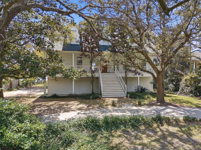 8127 Pompano Street, Navarre, FL 32566