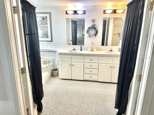 11244 101ST WAY 136, Largo, FL 33773