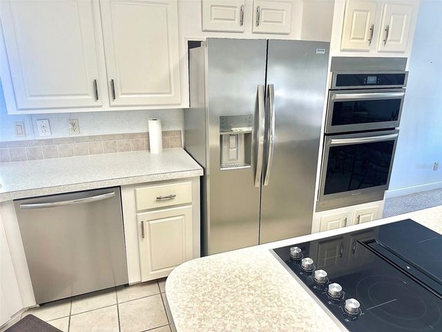 11244 101ST WAY 136, Largo, FL 33773