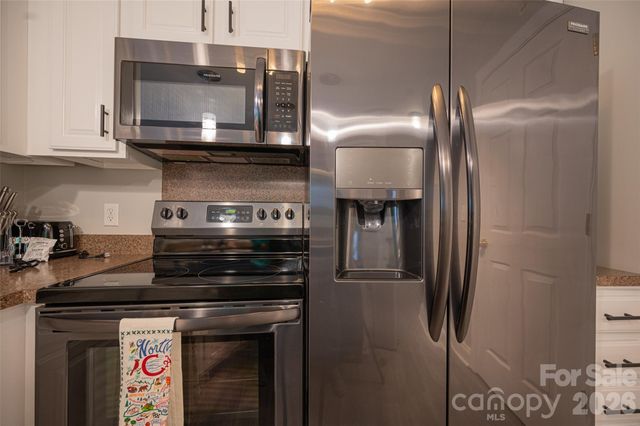 3148 Walnut Park Drive, Charlotte, NC 28262