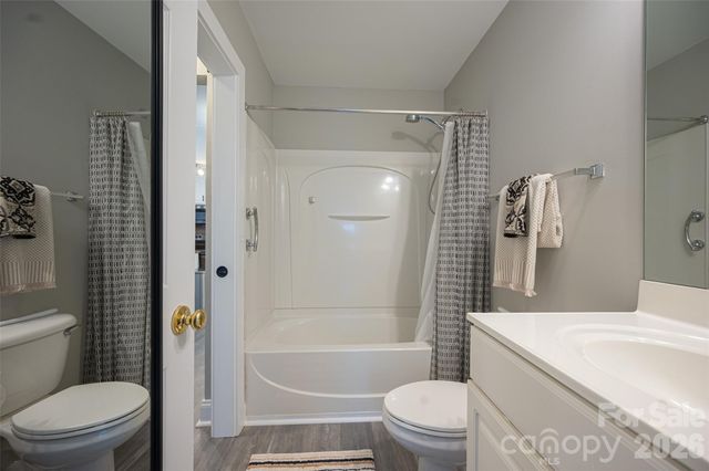 3148 Walnut Park Drive, Charlotte, NC 28262