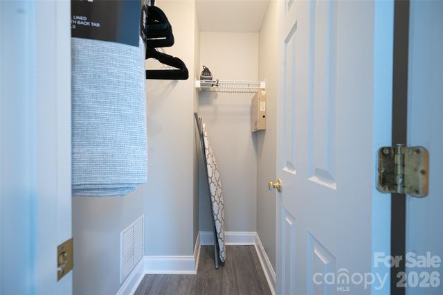 3148 Walnut Park Drive, Charlotte, NC 28262