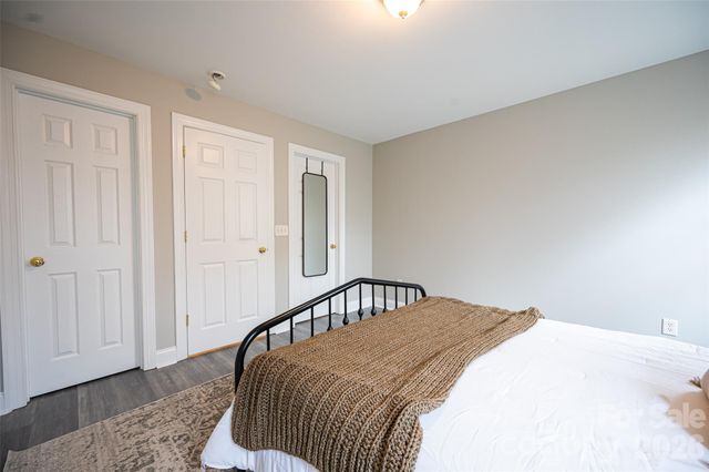 3148 Walnut Park Drive, Charlotte, NC 28262