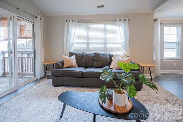3148 Walnut Park Drive, Charlotte, NC 28262
