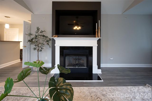 3148 Walnut Park Drive, Charlotte, NC 28262