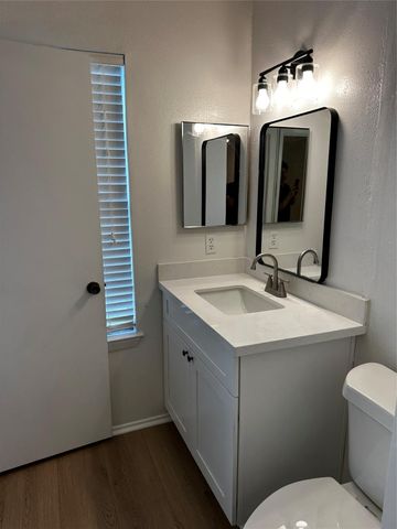 11710 Southlake Drive 12, Houston, TX 77077