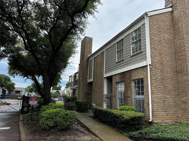 11710 Southlake Drive 12, Houston, TX 77077