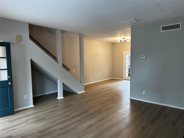 11710 Southlake Drive 12, Houston, TX 77077