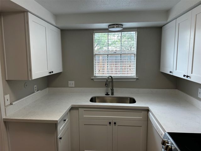 11710 Southlake Drive 12, Houston, TX 77077