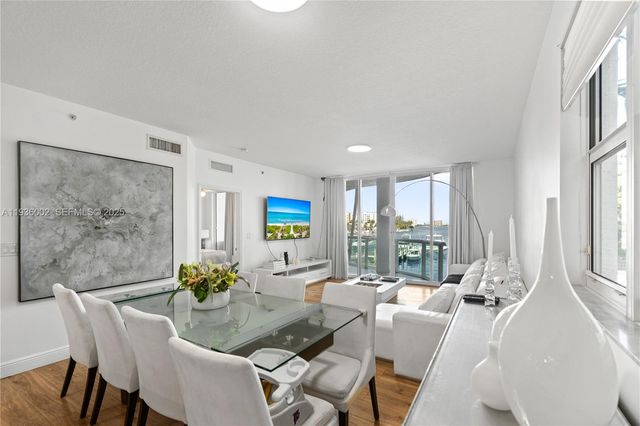 7918 Harbor Island Dr 212, North Bay Village, FL 33141