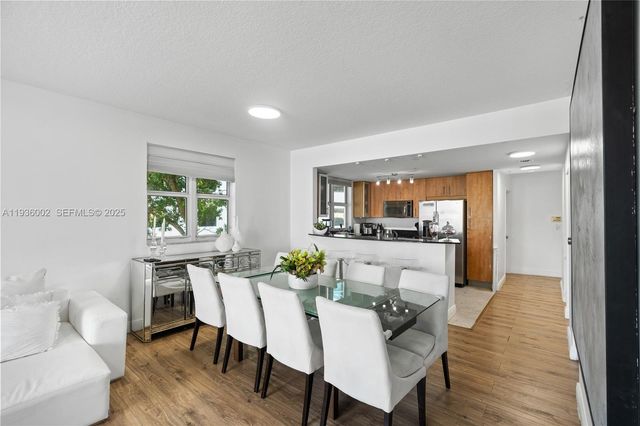 7918 Harbor Island Dr 212, North Bay Village, FL 33141