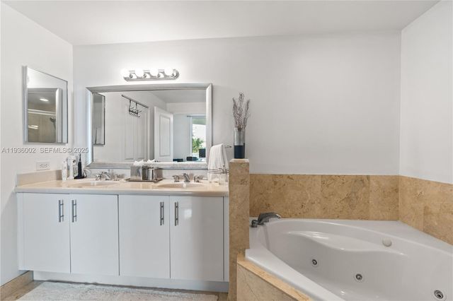 7918 Harbor Island Dr 212, North Bay Village, FL 33141