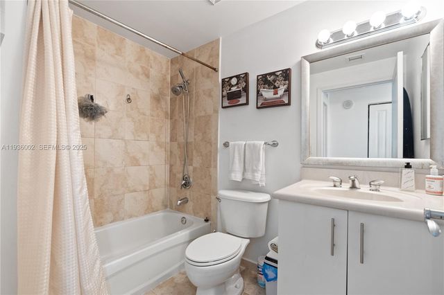 7918 Harbor Island Dr 212, North Bay Village, FL 33141