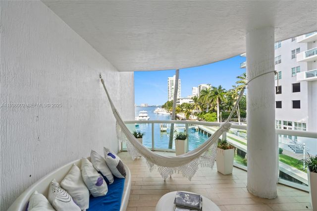 7918 Harbor Island Dr 212, North Bay Village, FL 33141