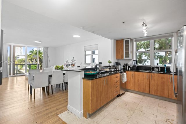 7918 Harbor Island Dr 212, North Bay Village, FL 33141