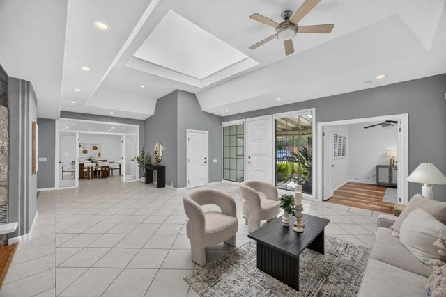 5848 Riddio St, Citrus Heights, CA 95610