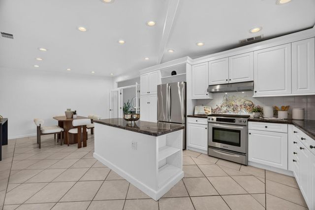 5848 Riddio St, Citrus Heights, CA 95610