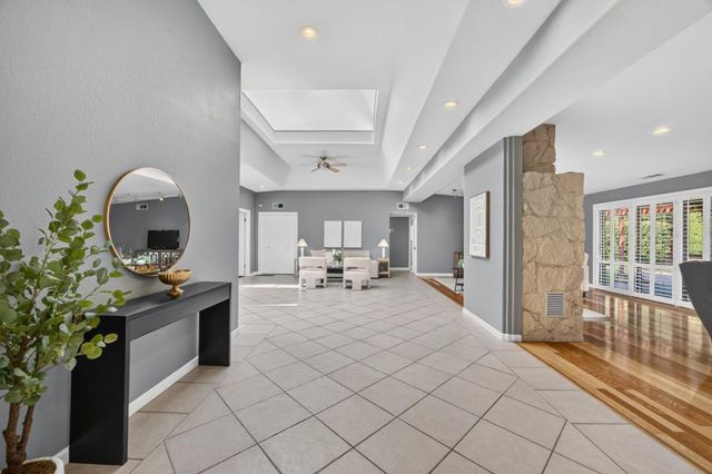 5848 Riddio St, Citrus Heights, CA 95610