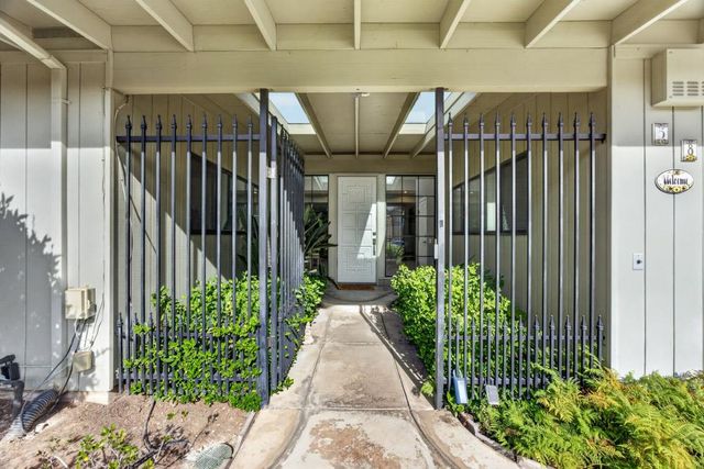 5848 Riddio St, Citrus Heights, CA 95610