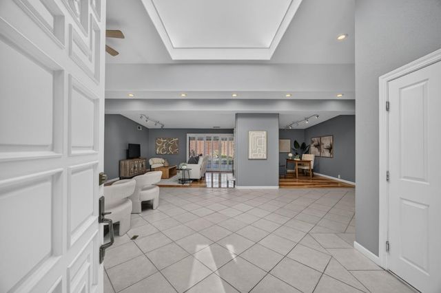 5848 Riddio St, Citrus Heights, CA 95610